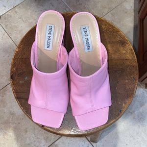 Steve Madden “Tule” heels